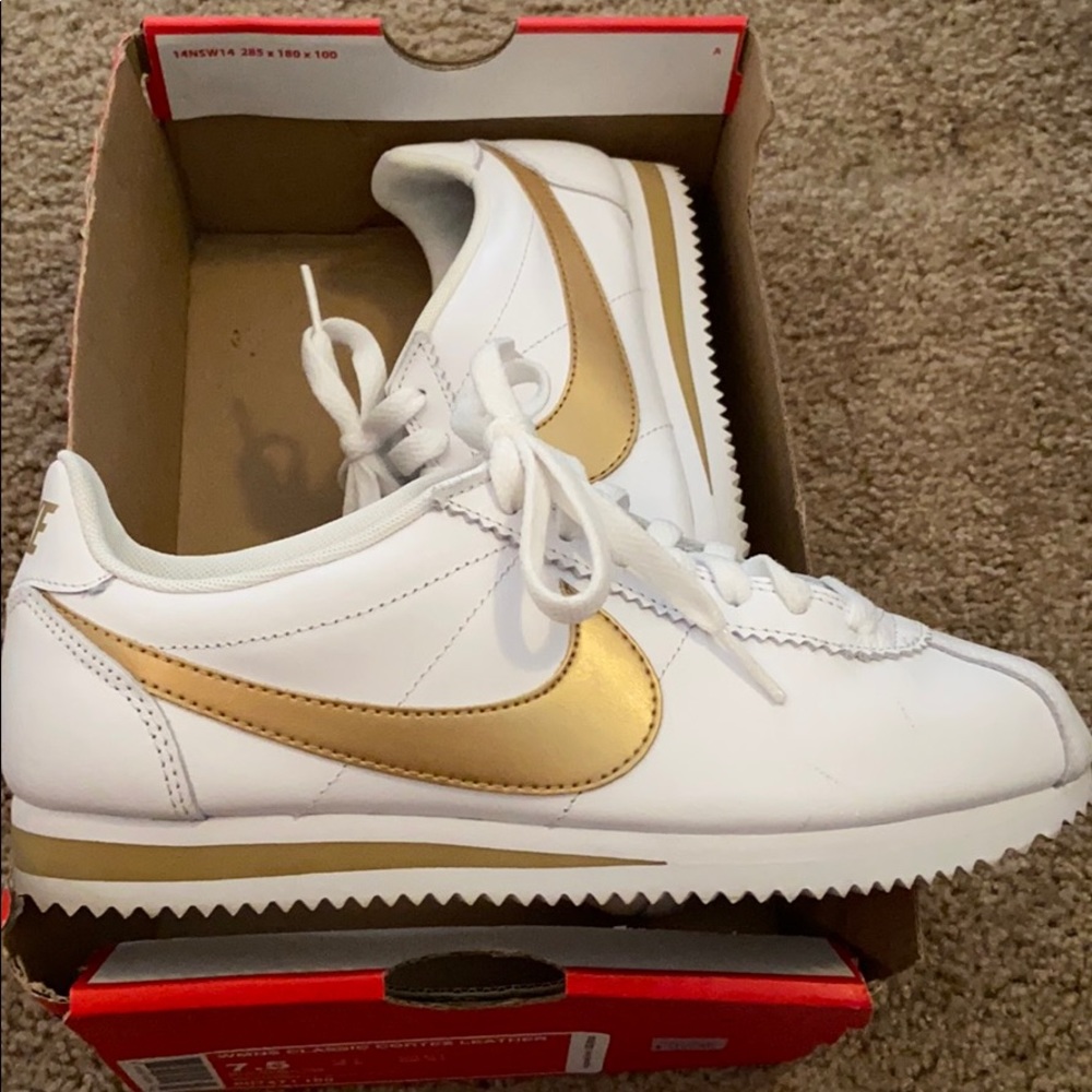 Nike shoes